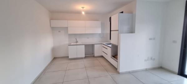 פרדה יזזאו אקלום 13, מרכז העיר