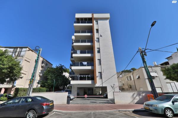 דפנה 24, מרכז העיר