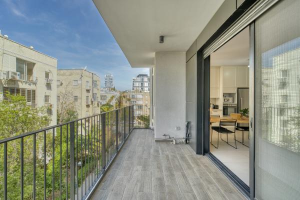 קליי 18, הצפון החדש סביבת כיכר המדינה