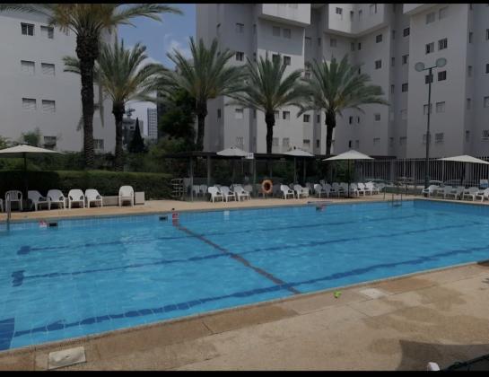 בשכונת שכונת הראשונים