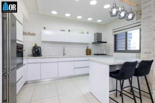 האלונים, פארק המושבה