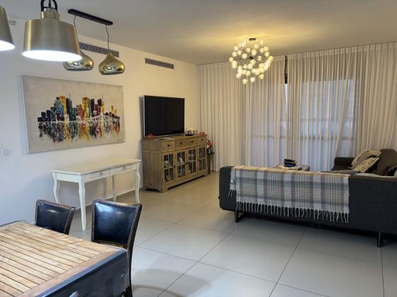 דוש קריאל גרדוש 4, פסגות אפק