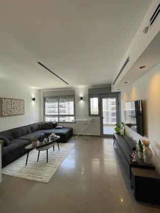 שאול המלך 17, קיראון