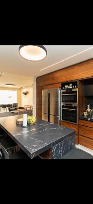 שושנת הכרמל, כרמל מערבי