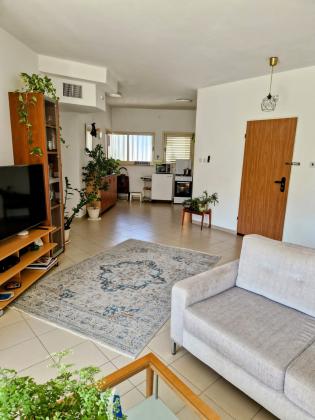 הגאולים 51, קרית אילון