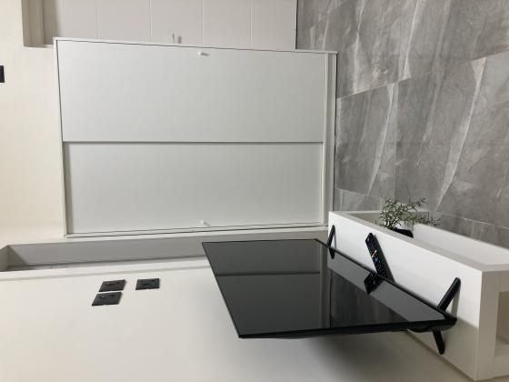 יל"ג 12, הדר הכרמל