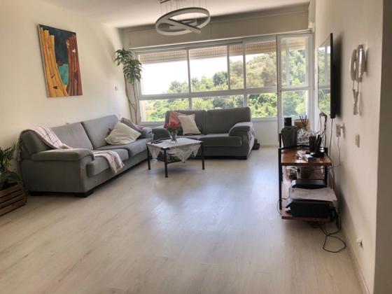 שלון 21, סביוני דניה