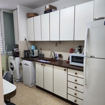 רייק חביבה, שיכון ותיקים