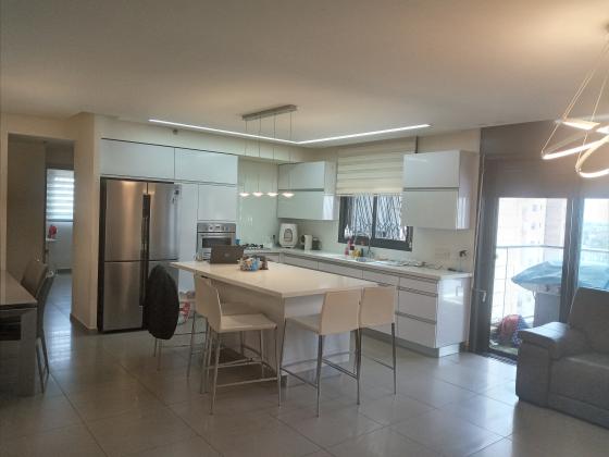 אריה בן אליעזר 22, הדר גנים