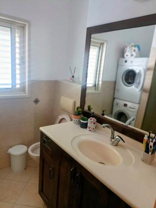 חברה חדשה 1, הצפון החדש סביבת כיכר המדינה