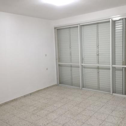 רפאל קלצקין 17, נווה מנחם (נחל עשן)