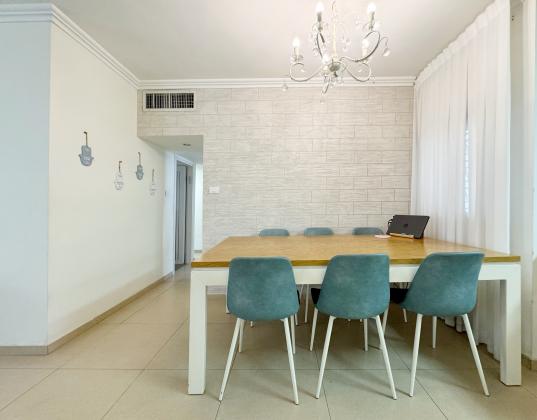 יריחו 23, קריית שרת