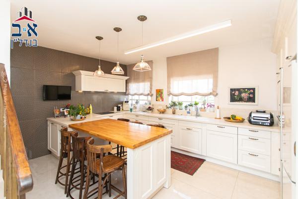 עובדיה 15, רמת התשבי