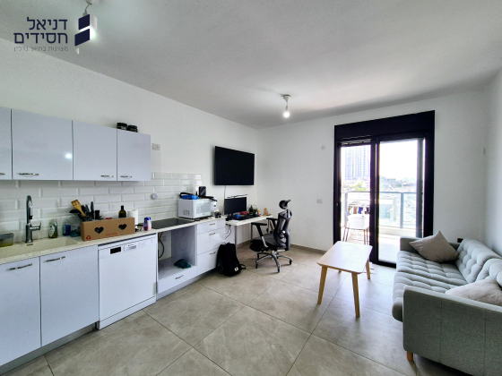 החשמונאים 56, שיכון ותיקים