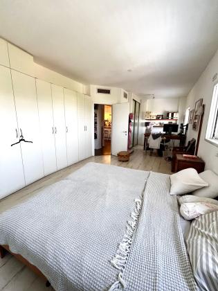 בשכונת גולן