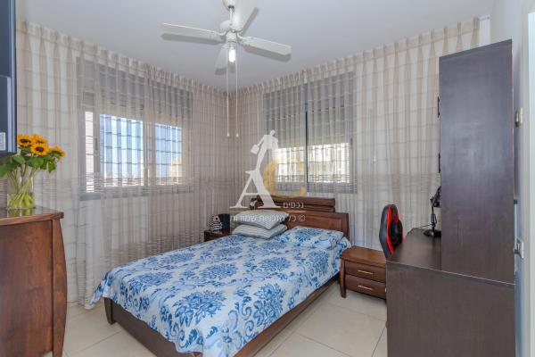 בשכונת שדרת המגדלים