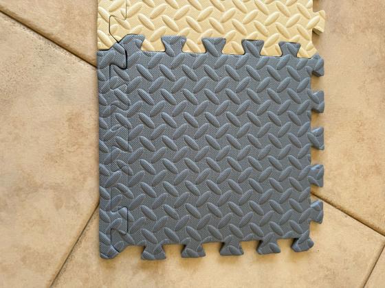 שטיח פעילות פאזל בצבעים כחול