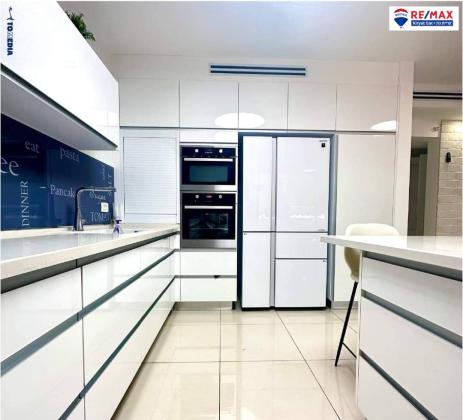 שדרות לכיש 43, הפרחים