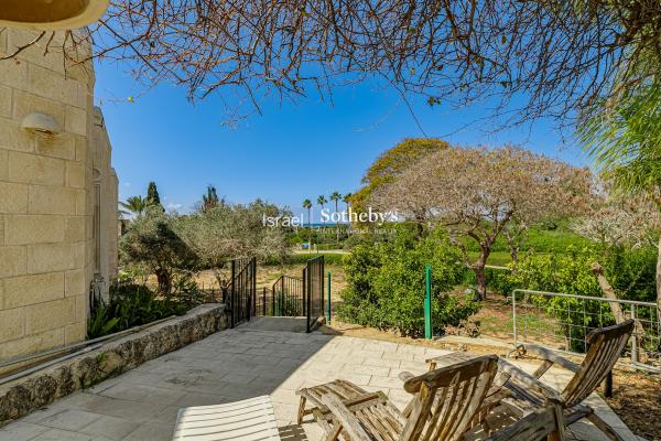 בשכונת שכונה 9 - העדי