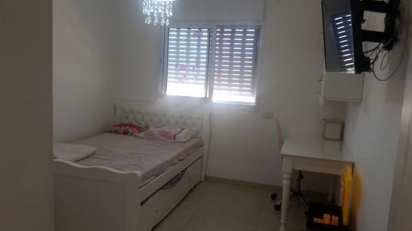 החרוב 3, רמת בגין