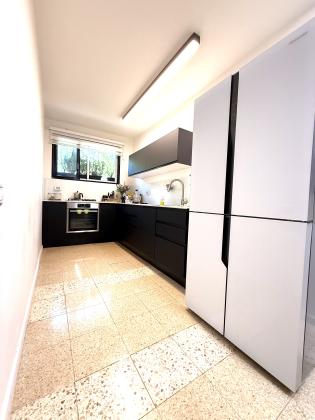 אריאל 13, נוה צה"ל