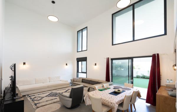 שלום רוזנפלד 3, גליל ים החדשה