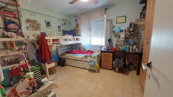 הגפן 49, עבאס