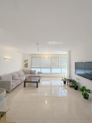 אריאל 6 (מרכז)