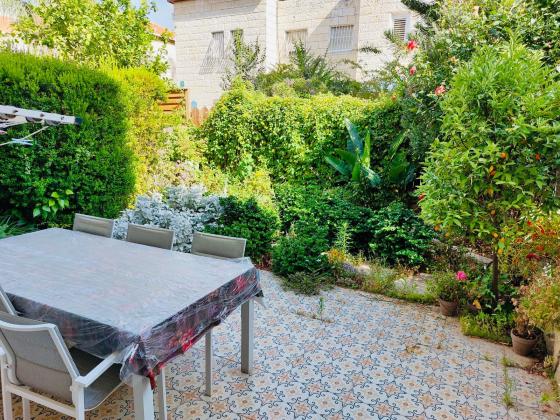 בשכונת הנחלים (ספדיה)