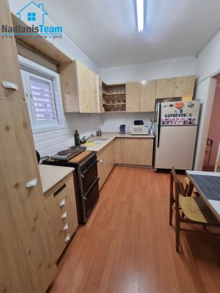 סמילנסקי 76, רצועת המלונות