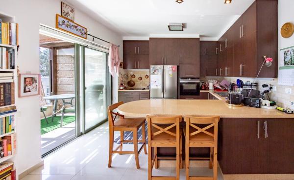 הסופר 3, בית הכרם