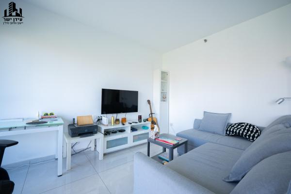 מעפילי אגוז 58, נוה חן