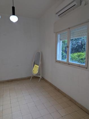 כינרת 10, הדר עליון