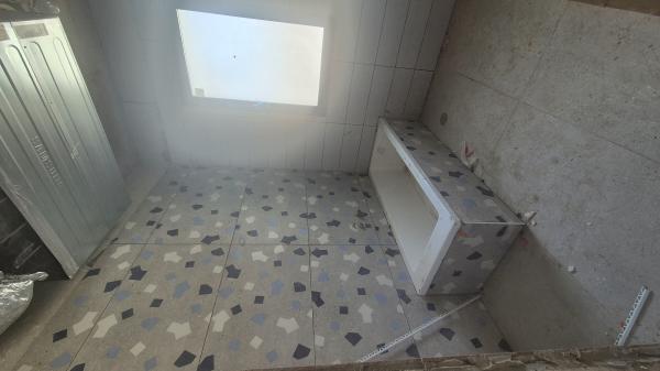 שמעיה 1, מרכז