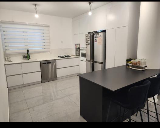 רפפורט נתן 6, קרול