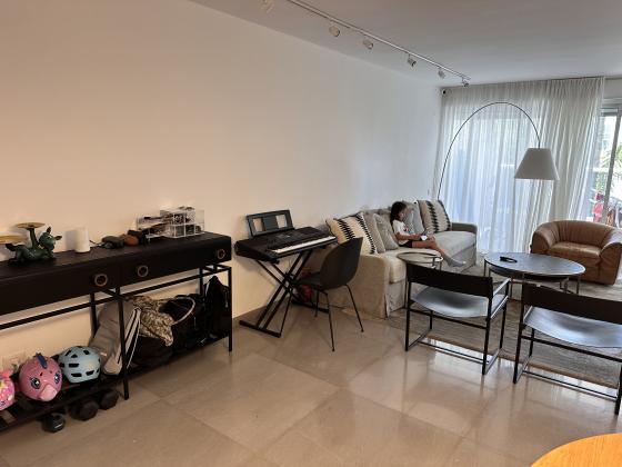 ברש אשר 12, הירוקה המרכזית