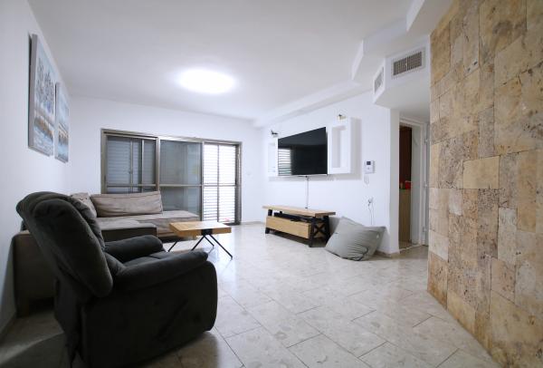 מוטה גור, נווה גנים ומוצקין הצעירה