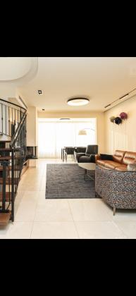 שושנת הכרמל, כרמל מערבי