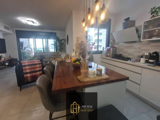 חיים לסקוב 3, נאות שמיר