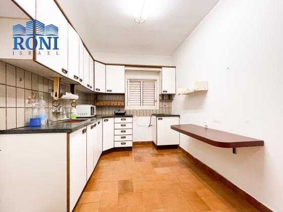 הראשונים 3, צפון מערב