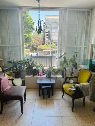 שדרות בן ציון, לב תל אביב