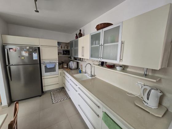 ריב"ל 6, נאות שקמה