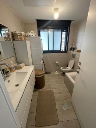 רננים 4, שיכון ותיקים