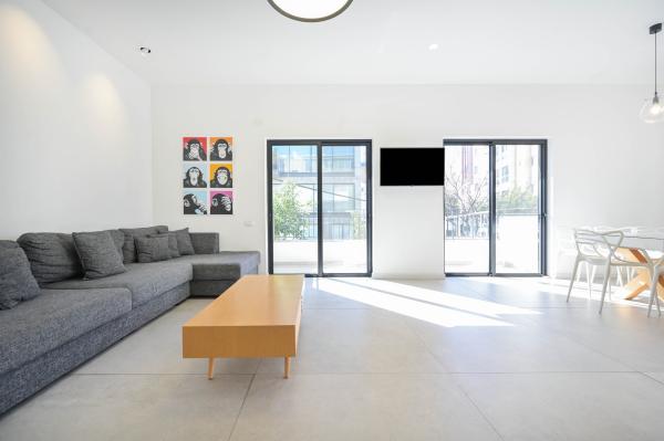 ז'בוטינסקי 3, הצפון הישן החלק הצפוני