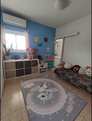 מרגולין 8, רמב"ם