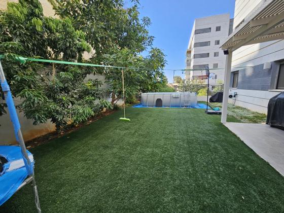 הסביון 39, הפרחים