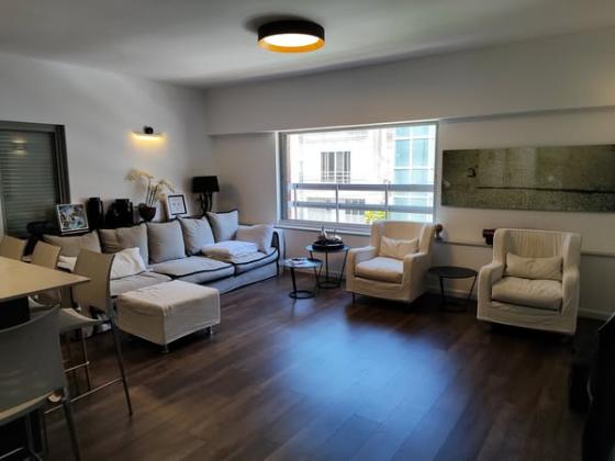 הזורע 5, הדר