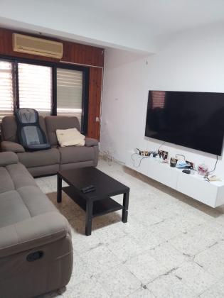 ביאליק 1, שכונה ב