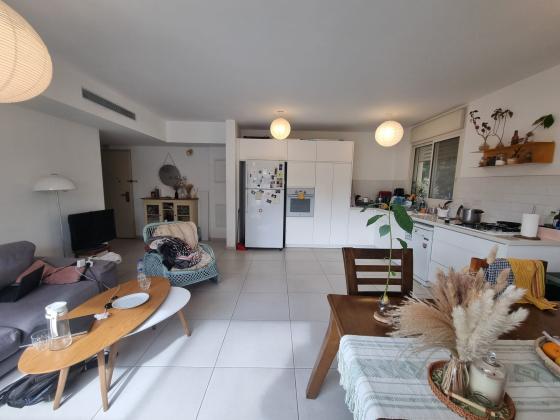 רוזנבלט צבי, דקר