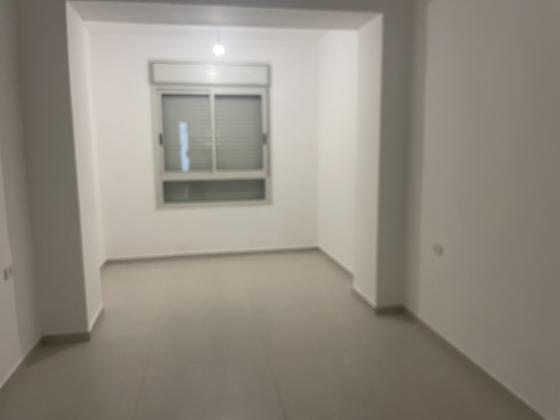 שמחוני 6, רסקו (גבעת הורדים)